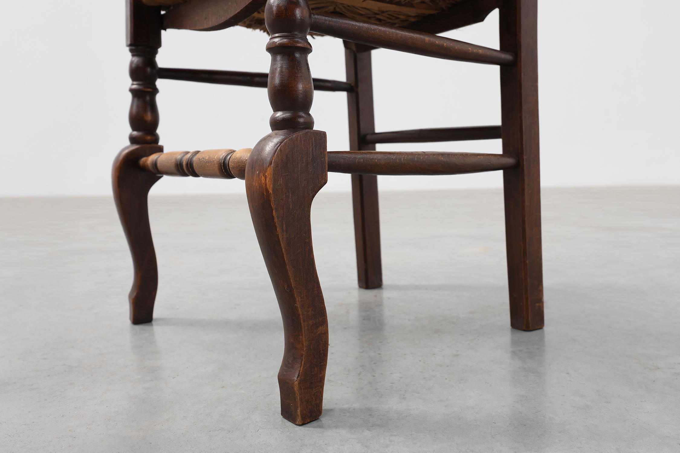 Rustic Oak Ladder-Back Chair with Rush Seat and Cabriole Front Legs, France, circa 1900thumbnail